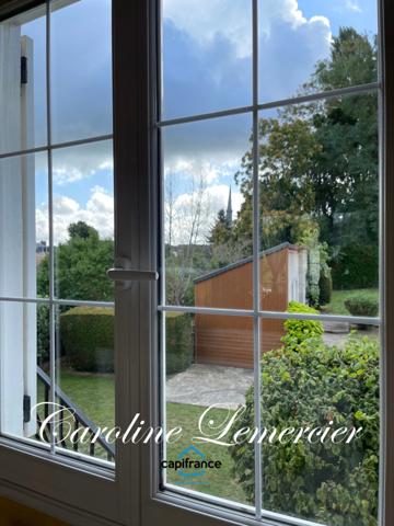 Maison à vendre MAISON DE VILLAGE 1 chambre, dépendances (studio) , garage , terrain 750 m²