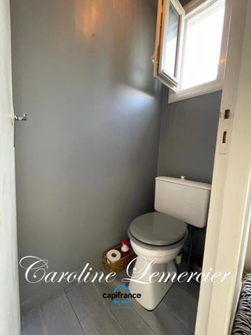 Maison à vendre MAISON DE VILLAGE 1 chambre, dépendances (studio) , garage , terrain 750 m²