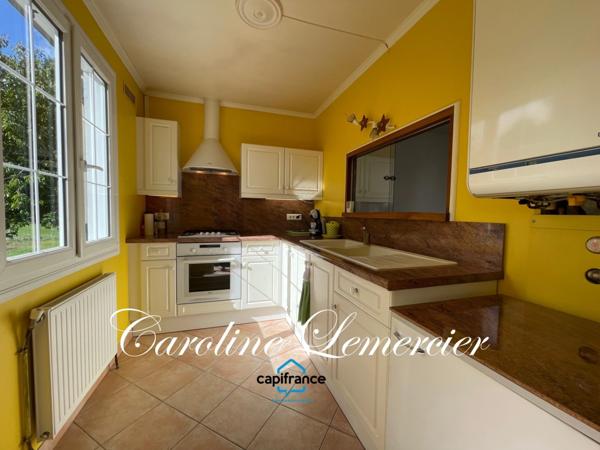 Maison à vendre MAISON DE VILLAGE 1 chambre, dépendances (studio) , garage , terrain 750 m²