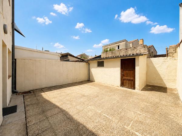 AGEN CENTRE VILLE - Maison de ville de 102 m² avec garage, extérieur et dépendance