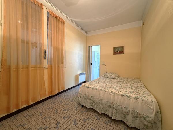 AGEN CENTRE VILLE - Maison de ville de 102 m² avec garage, extérieur et dépendance