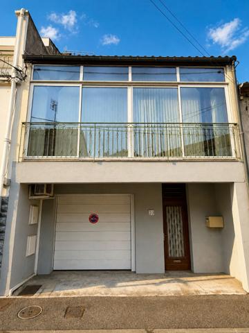 AGEN CENTRE VILLE - Maison de ville de 102 m² avec garage, extérieur et dépendance