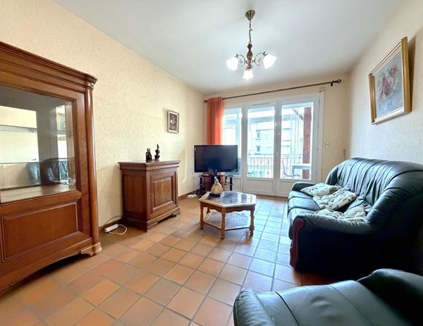 AGEN CENTRE VILLE - Maison de ville de 102 m² avec garage, extérieur et dépendance