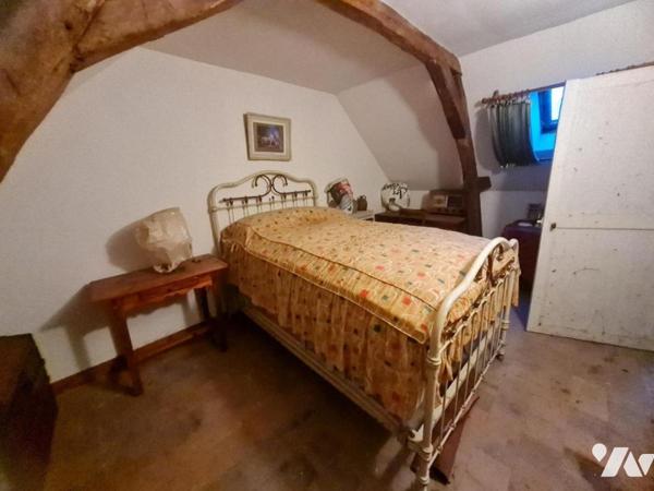 MAISON DE BOURG - A VENDRE- VILLEDIEU LE CHATEAU (41800)