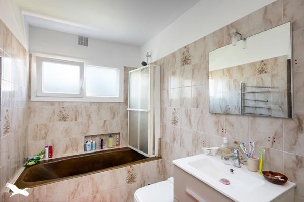 Maison à vendre 236 700 € Le Relecq-Kerhuon 5 p 93 m² DPE F