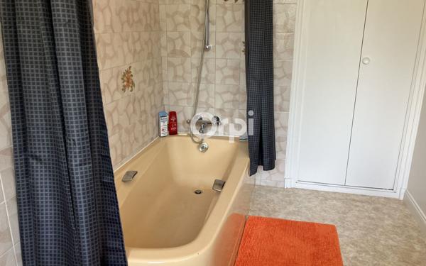 Maison à vendre    7 pièces •  La Turballe