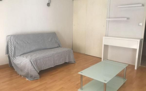 Appartement à louer    2 pièces •  Nîmes