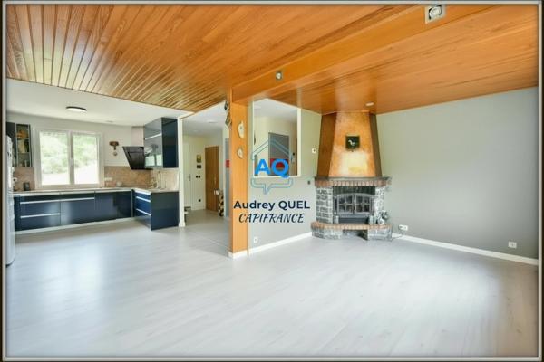 Maison de plain-pied à vendre - 6 pièces - 134 m² habitables (253 m² total) - Terrain 1098 m² - VALSERHONE (01)