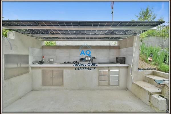 Maison de plain-pied à vendre - 6 pièces - 134 m² habitables (253 m² total) - Terrain 1098 m² - VALSERHONE (01)