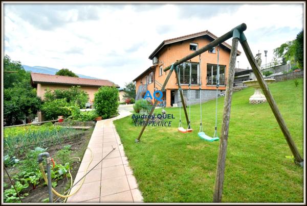 Maison de plain-pied à vendre - 6 pièces - 134 m² habitables (253 m² total) - Terrain 1098 m² - VALSERHONE (01)