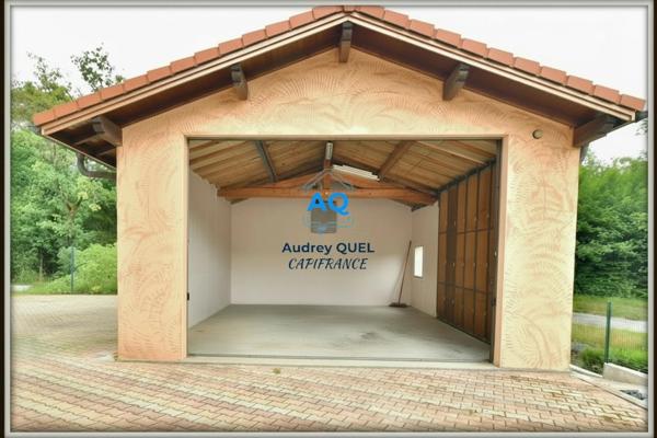 Maison de plain-pied à vendre - 6 pièces - 134 m² habitables (253 m² total) - Terrain 1098 m² - VALSERHONE (01)