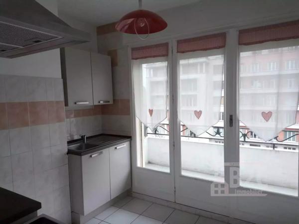 GRENOBLE, T1 bis avec balcon