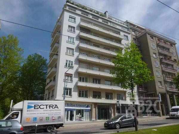 GRENOBLE, T1 bis avec balcon