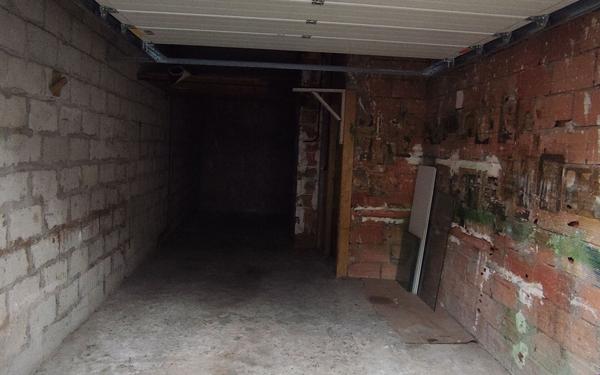 Stationnement à louer    13 m2 Brest