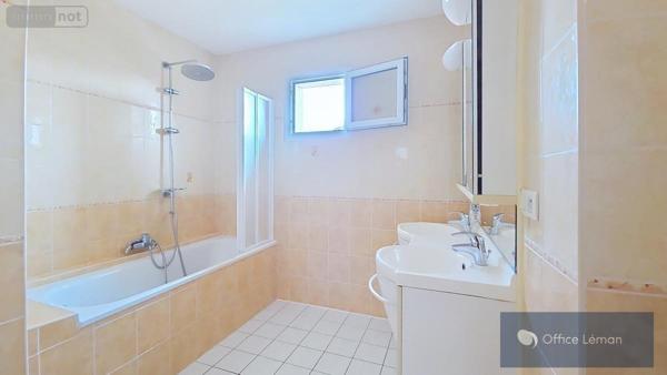 Maison à vendre à Prévessin-Moëns dans l'Ain (01280), ref : 01047-819