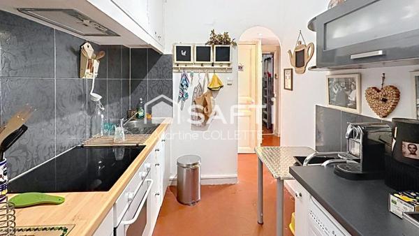 Quartier historique du Panier, Appartement T2 proche de la mer, vue sur Notre Dame de la Garde