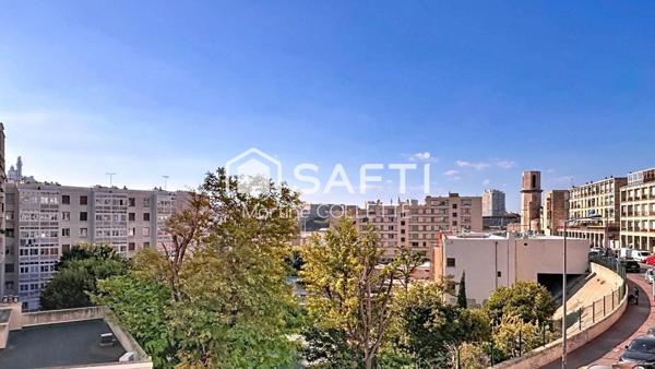 Quartier historique du Panier, Appartement T2 proche de la mer, vue sur Notre Dame de la Garde