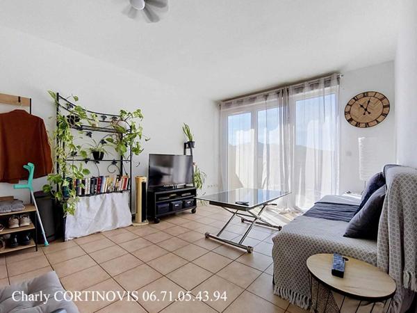 À vendre - T2 de 39 m² avec grande TERRASSE et GARAGE