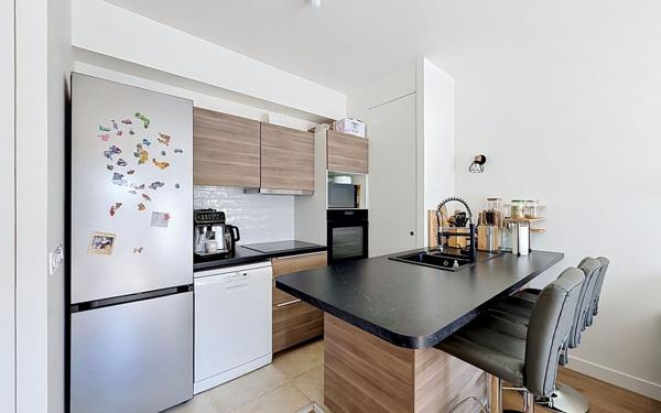 Appartement à vendre    2 pièces • 43,40 m2 Voisins-le-Bretonneux