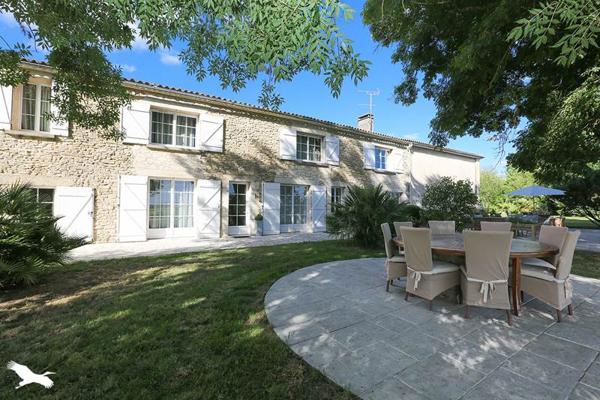 Maison à vendre 603 171 € La Réole 14 p 425 m² DPE D