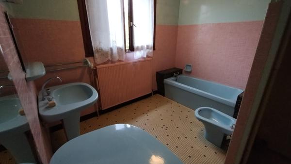 SILLERY - MAISON SOUS-SOL TOTAL - 6 CHAMBRES - JARDIN