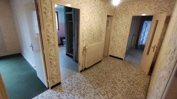 SILLERY - MAISON SOUS-SOL TOTAL - 6 CHAMBRES - JARDIN