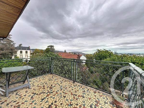 Maison à vendre  6 pièces - 236,07 m 2   CHAMALIERES  - 63