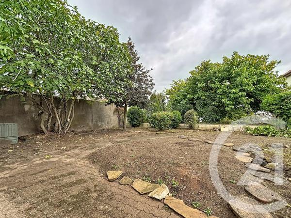 Maison à vendre  6 pièces - 236,07 m 2   CHAMALIERES  - 63