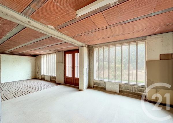 Maison à vendre  6 pièces - 236,07 m 2   CHAMALIERES  - 63