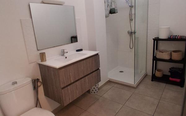 Appartement à louer    2 pièces •  Remire-Montjoly