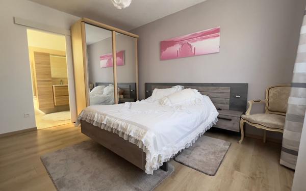 Maison à vendre    6 pièces • 130 m2 Neuilly-sur-Marne