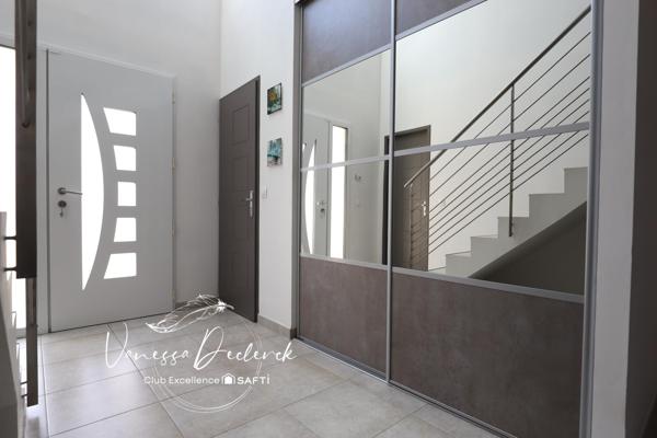 Maison contemporaine 180 m² avec 5 chambres, jardin de 800m² et double garage à Forges-les-Bains