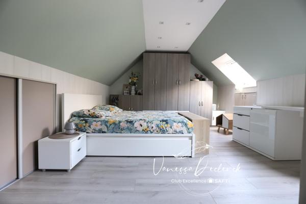 Maison contemporaine 180 m² avec 5 chambres, jardin de 800m² et double garage à Forges-les-Bains