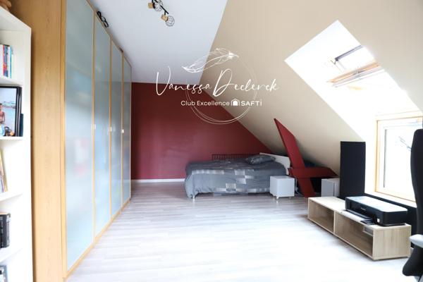 Maison contemporaine 180 m² avec 5 chambres, jardin de 800m² et double garage à Forges-les-Bains