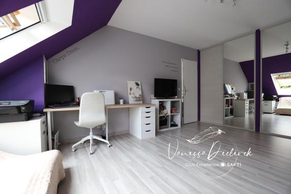 Maison contemporaine 180 m² avec 5 chambres, jardin de 800m² et double garage à Forges-les-Bains