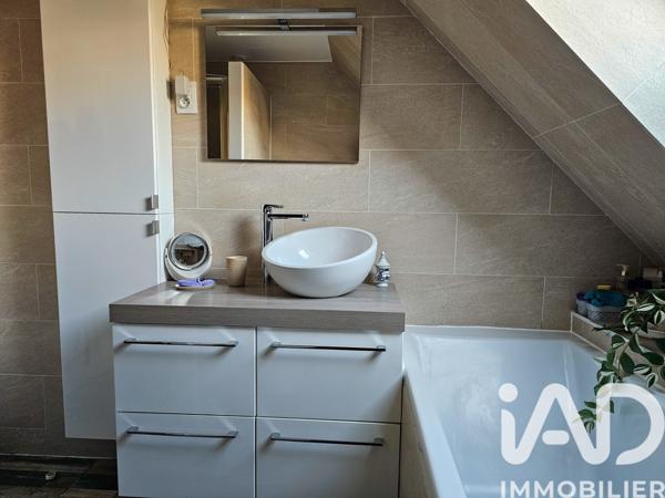 Maison à vendre 6 pièces 96 m² Les Mureaux