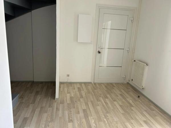Appartement à louer 4 pièces 82.66m²