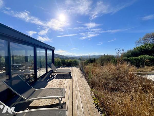 FAYENCE. Adrech du Peyron - Propriété avec maison de 185m², dépendance T2 de 39m² et piscine.