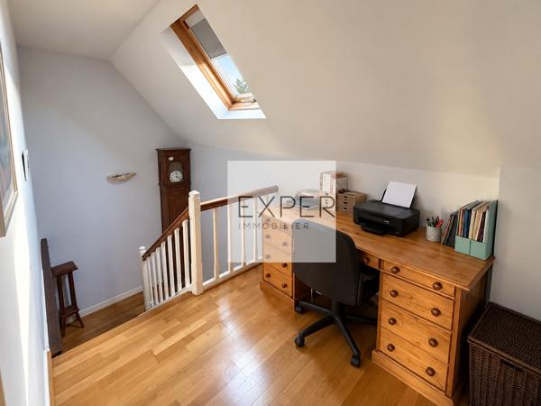 Belle maison familiale 6 pièces - 4 chambres- Pompe à chaleur proche gare et écoles