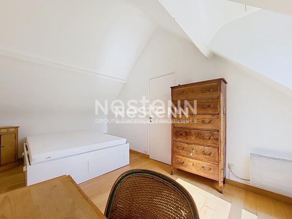 A LOUER : Noisy le Roi, domaine du Golf, maison individuelle 5 pièces de 140 m² avec jardin de 1600 m²