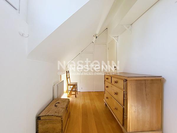A LOUER : Noisy le Roi, domaine du Golf, maison individuelle 5 pièces de 140 m² avec jardin de 1600 m²