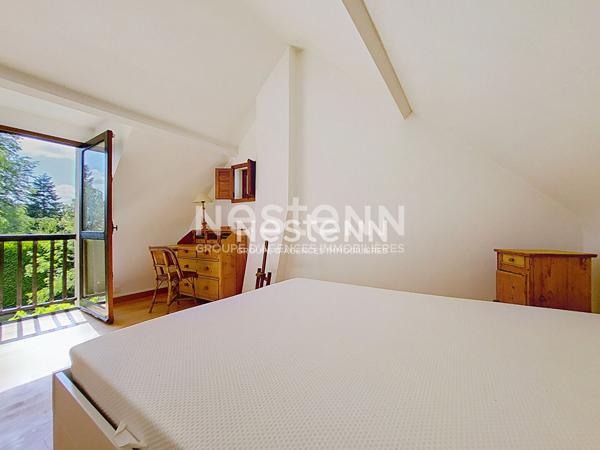 A LOUER : Noisy le Roi, domaine du Golf, maison individuelle 5 pièces de 140 m² avec jardin de 1600 m²