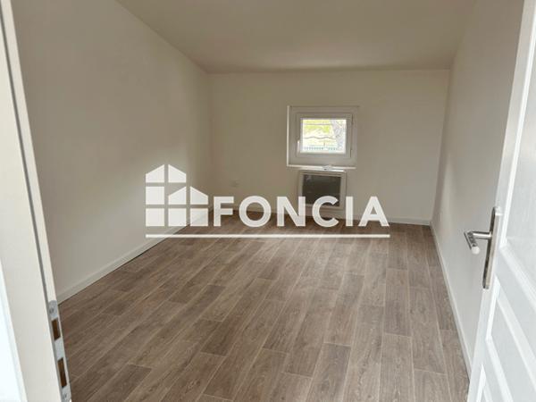 Location Appartement 4 pièces 73.06 m² - 23 RUE PIERRE CURIE Sanary 83110