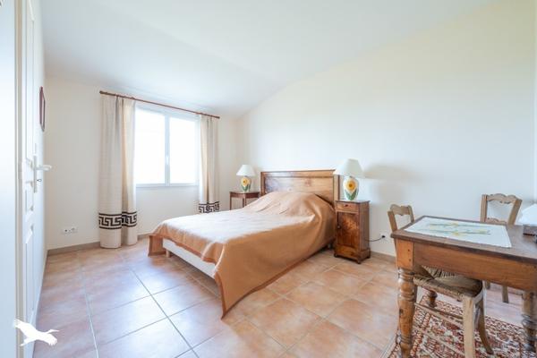 Maison à vendre |  Saint-Georges-d'Oléron |  6 pièces | 168 m²