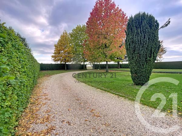 Maison à vendre  9 pièces - 274 m2 CREPY EN VALOIS - 60