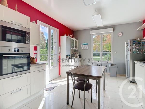 Maison à vendre  9 pièces - 274 m2 CREPY EN VALOIS - 60