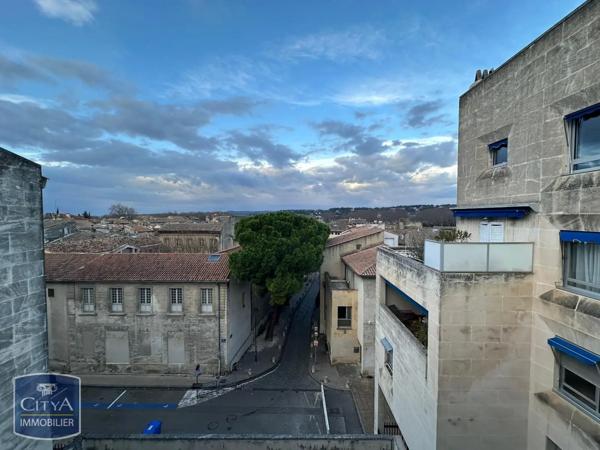 Appartement à louer 3 pièces 82m²