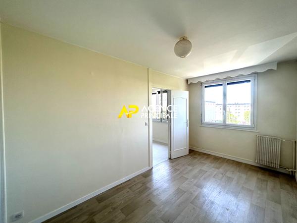 BEZONS -Appartement 2 pièce(s) 38.96 m2 €138 000 ** - Référence 4393