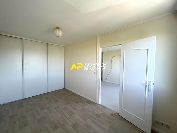 BEZONS -Appartement 2 pièce(s) 38.96 m2 €138 000 ** - Référence 4393