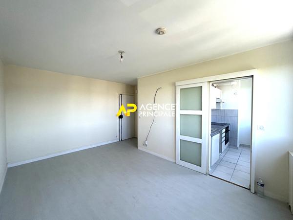 BEZONS -Appartement 2 pièce(s) 38.96 m2 €138 000 ** - Référence 4393